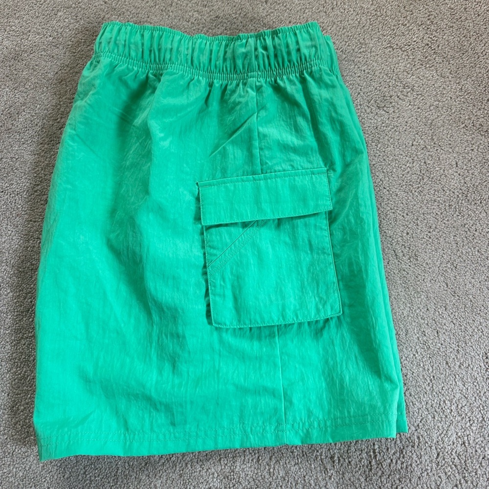 Nike Sportswear Essential Women's Woven High-Rise Shorts Size Medium NEW - Picture 5 of 11